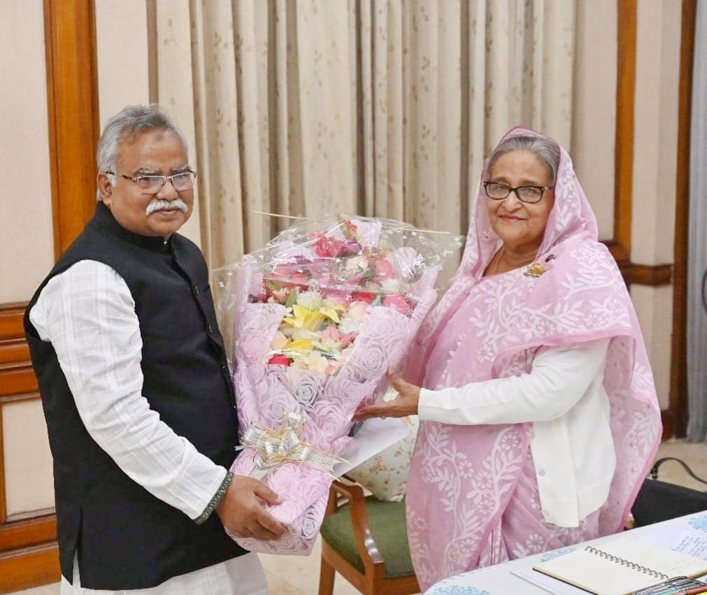 প্রধানমন্ত্রীর সাথে সৌজন্যে সাক্ষাৎ করলেন প্রতিমন্ত্রী শফিক চৌধুরী