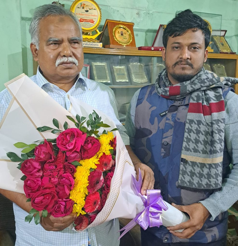 বাংলা একাডেমি পুরস্কার অর্জনে সুমনকে প্রতিমন্ত্রী শফিক চৌধুরীর শুভেচ্ছা