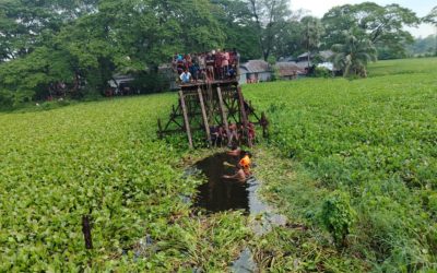 বরগুনার আমতলীতে ব্রিজ ভেঙে কনে পক্ষের ৯ যাত্রী নিহত: ঠিকাদারের শাস্তির দাবিতে বিক্ষোভ