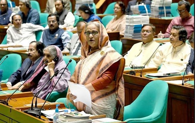 আওয়ামী লীগ নয়, জিয়া, খালেদা, এরশাদ দেশ বিক্রি করেছেন : প্রধানমন্ত্রী