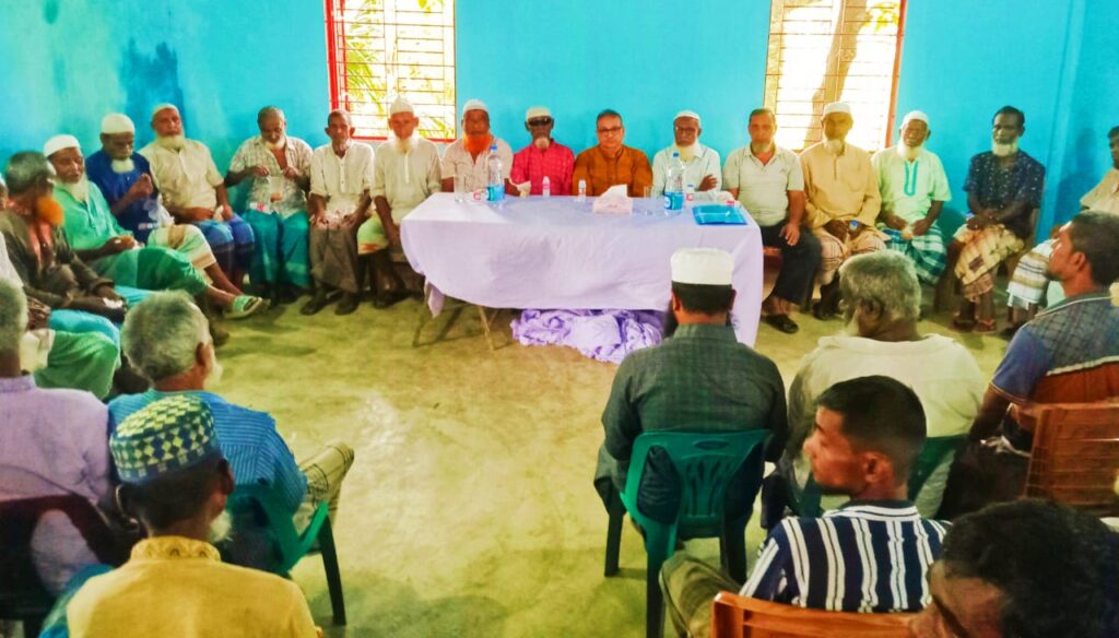 শান্তিগঞ্জে উজানীগাঁও গ্রামের লোকদের সাথে ব্যারিস্টার আনোয়ার হোসেনের মতবিনিময় সভা