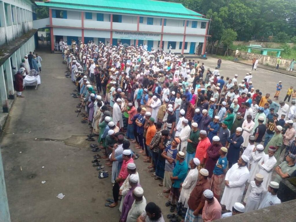 জগন্নাথপুরে তরুণ ব্যবসায়ী রোকনের দাফন সম্পন্ন, এলাকায় শোকের ছায়া