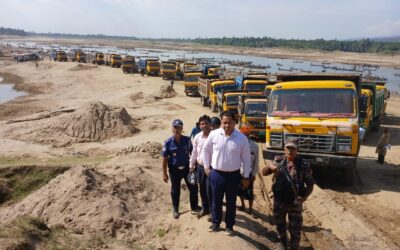 গোয়াইনঘাটে ৫০ ড্রাম ট্রাক পে- লুডারসহ বালু পাথর জব্দ