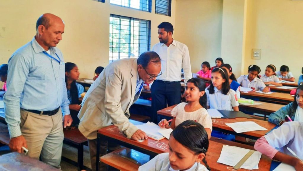 শান্তিগঞ্জে ‘আব্দুন নূর চেয়ারম্যান স্মৃতি’ প্রাথমিক মেধা বৃত্তির পরীক্ষা অনুষ্ঠিত