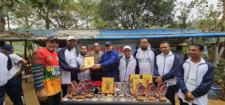 ‘হেঁটে হেঁটে লালাখাল’ ওয়াকাথন বিজয়ী ১১ জন পুরস্কৃত
