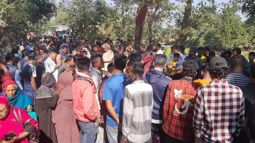 শান্তিগঞ্জে সিএনজি-মোটরবাইক সংঘর্ষে মামা-ভাগ্না নিহত
