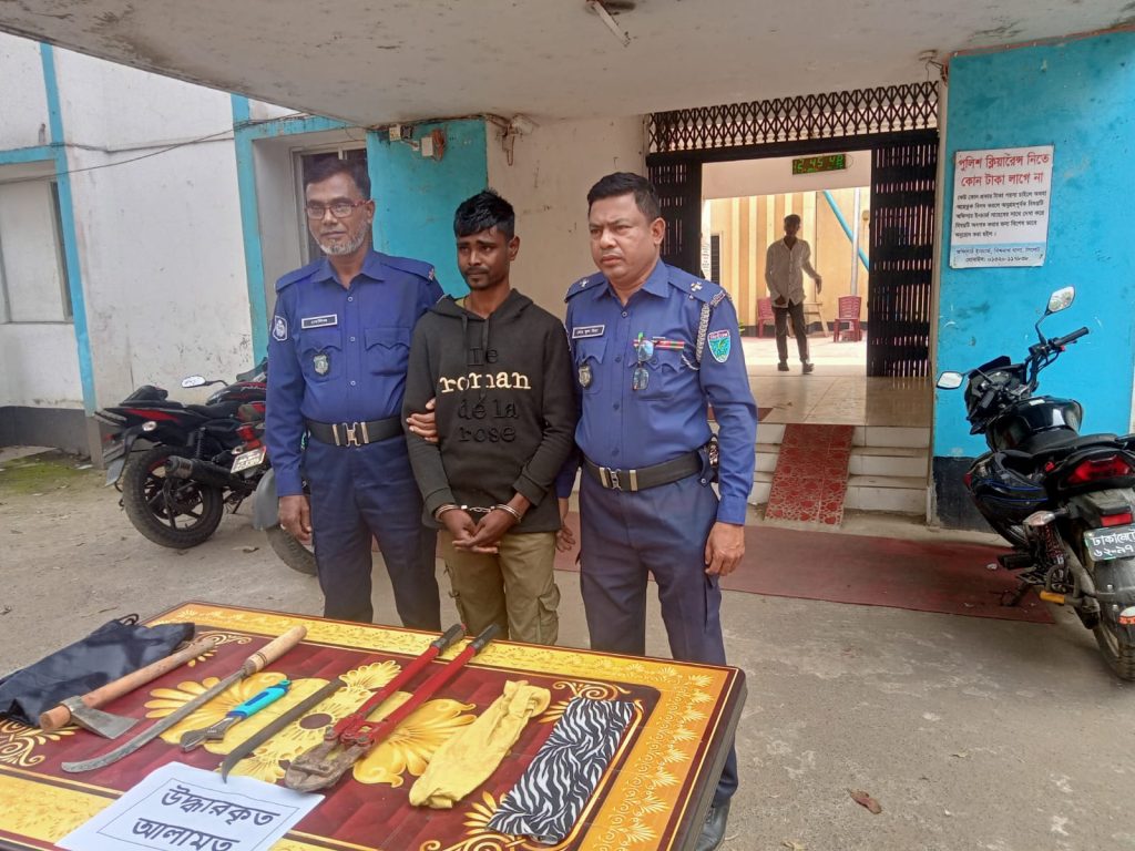 বিশ্বনাথে ডাকাত আতঙ্কে নির্ঘুম রাত: ডাকাতি সরঞ্জামসহ আটক : ১ 