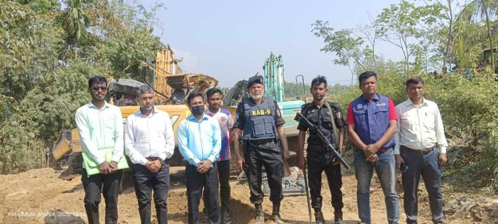 জাফলংয়ে পাথর উওোলন বন্ধে টাক্সফোর্সের অভিযানে ৪টি এক্সেভেটরসহ ২০টি সেলু মেশিন ধ্বংস