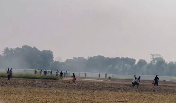 শরীয়তপুরে আওয়ামী লীগের দু’পক্ষের সংঘর্ষে শতাধিক ককটেল বিস্ফোরণ, আহত ১৫