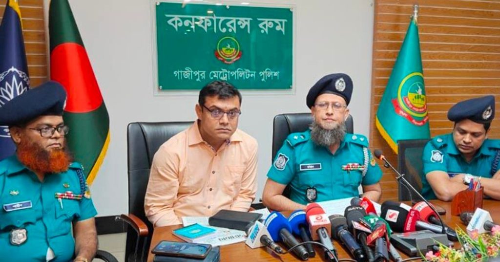 গাজীপুরে সাংবাদিক তুহিন হত্যাকাণ্ডের ১৭ দিনে চার্জশিট প্রদান