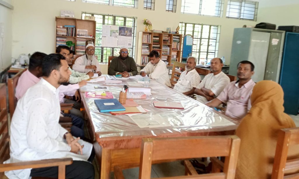 দামোধরতপী মাহমুদপুর দাখিল মাদ্রাসার ম্যানেজিং কমিটির জরুরী সভা অনুষ্ঠিত