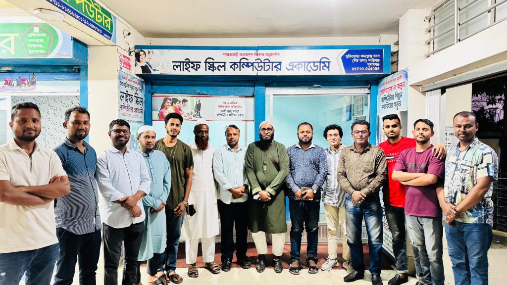 সাংবাদিকদের উপর হয়রানিমূলক মামলার প্রতিবাদ
