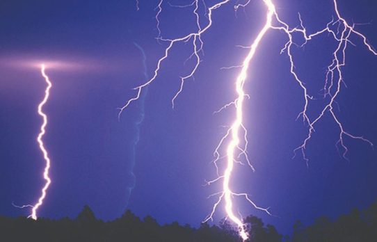 তালতলীতে বজ্রপাতে ছেলে নিহত, বাবা আহত