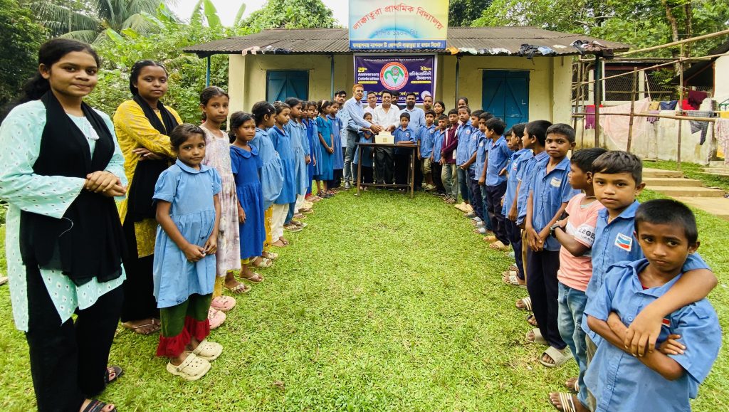 প্রত্যন্ত ও অবহেলিত অঞ্চলের মানুষের মাঝে সচেতনতা তৈরিতে কাজ করে যাচ্ছে সাউথ এশিয়া রেডিও ক্লাব (সার্ক)